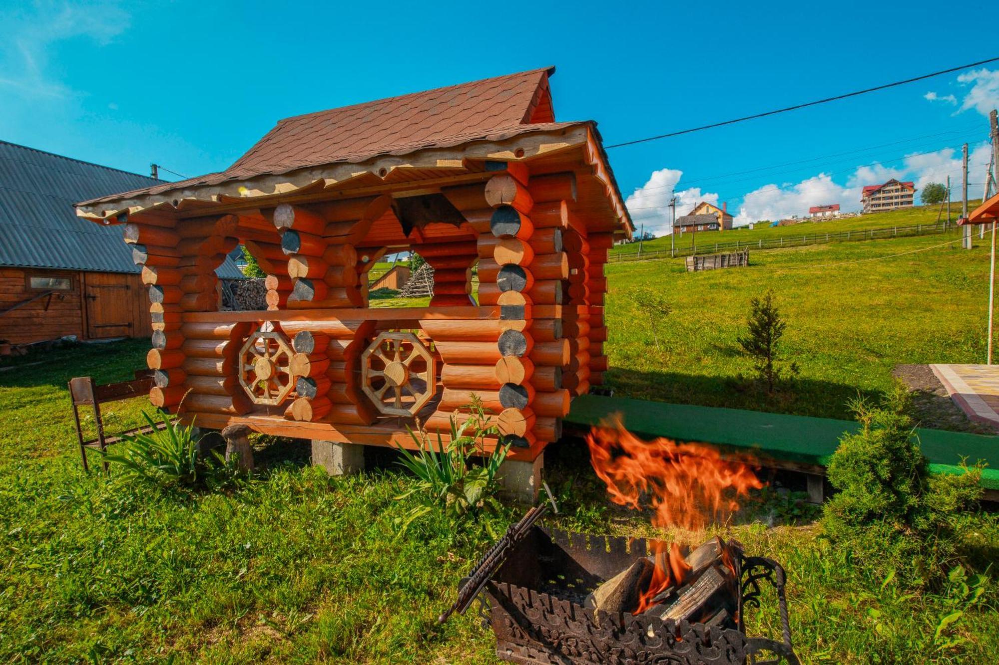 Sadyba U Halyny Sunrise Bukovel Exterior photo